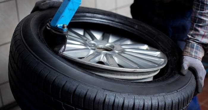 Tender for the procurement of car tires and wheels